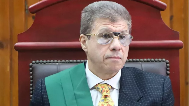 «عصابة الأربعة» جردوه من ملابسه ووقع المحظور.. ماذا حدث في «جلسة التدليك» لثري عربي بالجيزة؟