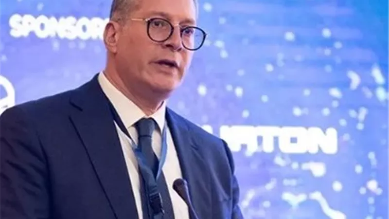 وزير البترول يكلف وليد حجازي برئاسة «خدمات البترول البحرية»