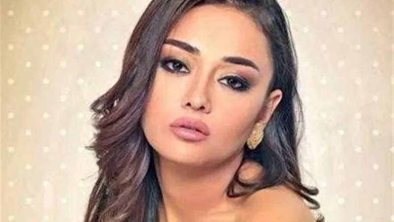 حملات ممولة للهجوم عليها.. ماذا يحدث مع راندا البحيري على فيسبوك؟ 