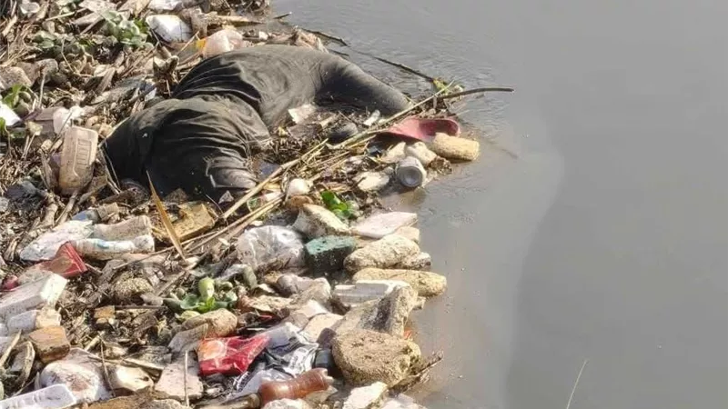 العثور على جثة غريق مجهول الهوية بترعة المعلمين في أسيوط