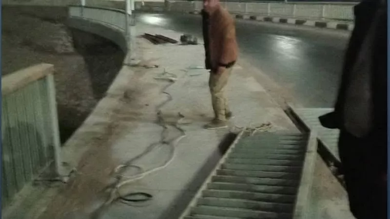 محافظ المنيا يوجه بصيانة وإصلاح السور الحديدي لكوبري قرية الشيخ عطا ببني مزار