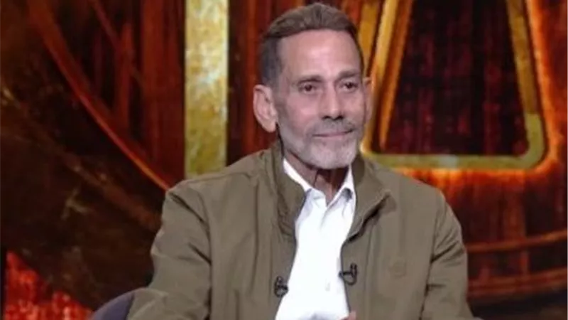 محمود عزب: عادل إمام شرف للفن ومتابع جيد جدًا 