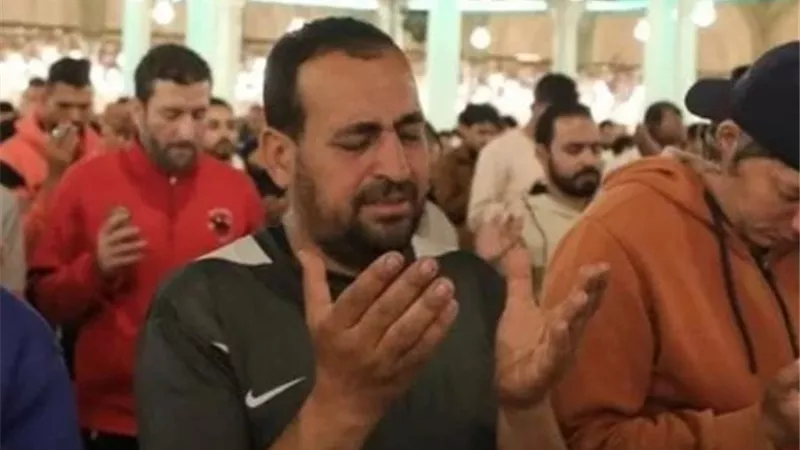 موعد أذان صلاة العشاء اليوم الأحد 15 مارس 2026 في مدن ومراكز البحيرة