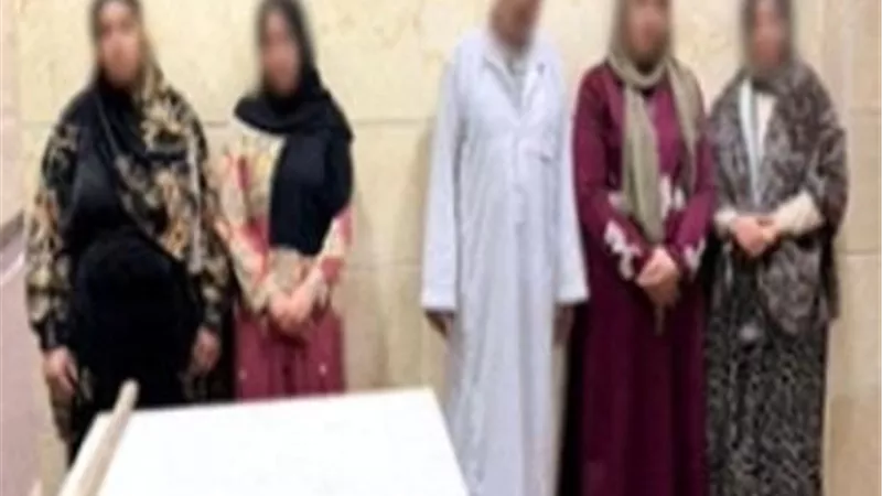 بعد انتشار فيديو.. الأمن يكشف تفاصيل مشاجرة سيدات بالعصي والحجارة في دمنهور