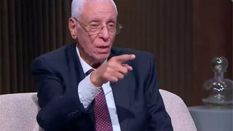 حسام موافي يوضح خطورة ارتفاع الأمونيا في الدم وتأثيرها على المخ ووظائف الكبد