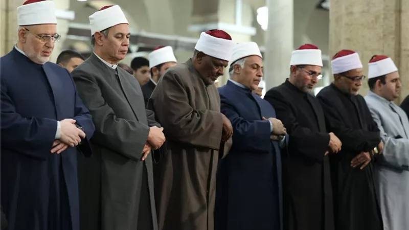ليلة 23 من رمضان.. الأزهر يشهد حضورًا كثيفًا لصلاة التراويح وإحياء العشر الأواخر
