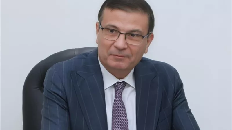 وزير الزراعة يتابع تقارير غرف العمليات بحماية الأراضي ومديريات الزراعة وسير العمل الميداني في أول أيام العيد