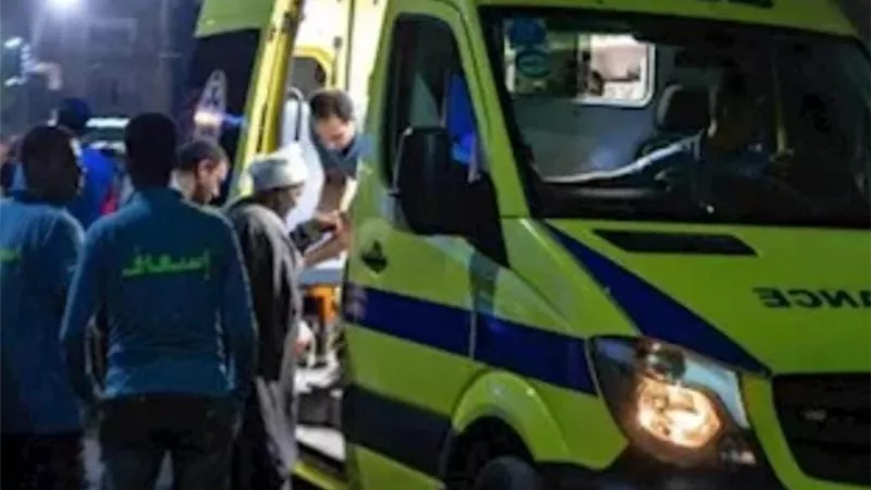 إصابة 9 عمال إثر انقلاب سيارة قرب مزلقان بكوم حمادة في البحيرة
