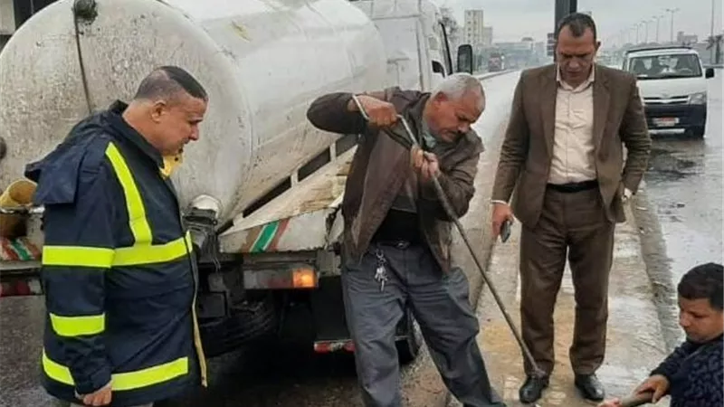تحرك ميداني عاجل في دمنهور لمواجهة الأمطار ورفع حالة الطوارئ