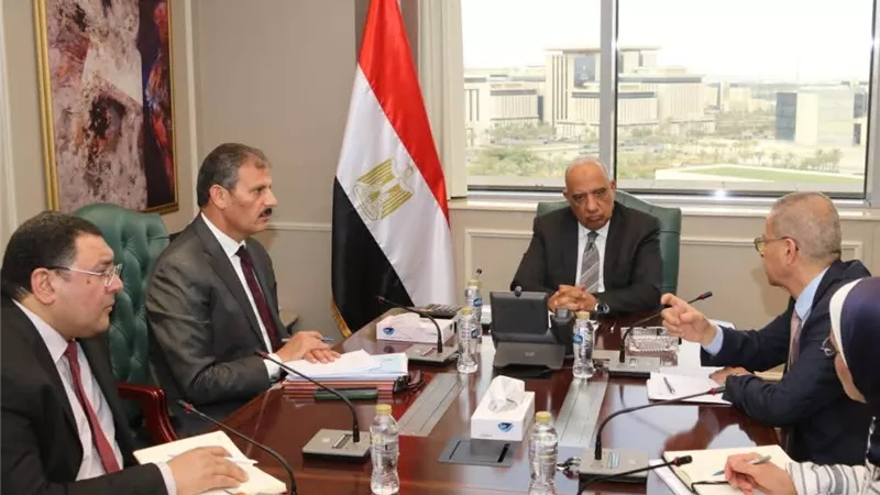 وزير الكهرباء:متابعة كفاءة الطاقة في مختلف قطاعات الاستخدام لمنع الهدر وترشيد الاستهلاك ضرورة