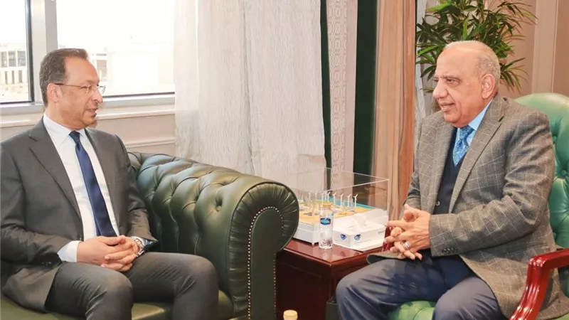مباحثات بين وزير الكهرباء والاتصالات لجذب الاستثمارات في صناعة مراكز البيانات