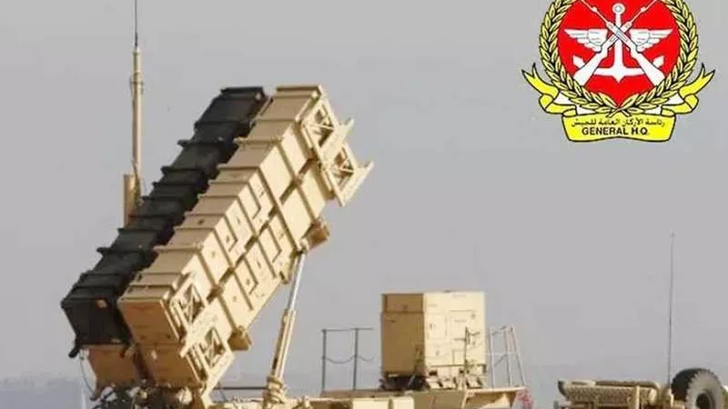 الدفاعات الجوية الكويتية تتصدى لهجمات صاروخية ومسيرات معادية