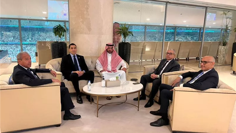 وزير الشباب والرياضة يلتقي نظيره السعودي لتوطيد التعاون على المستوي الشبابي والرياضي