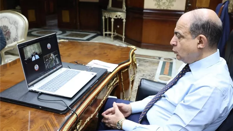 محافظ المنيا يشارك في اجتماع تأهيل المنظومة تمهيدًا للتأمين الصحي الشامل