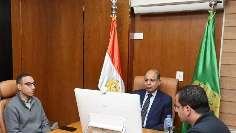 برئاسة وزيرة التنمية.. محافظ المنيا يتابع غلق المحال والتصالح والتقنين والاستثمار