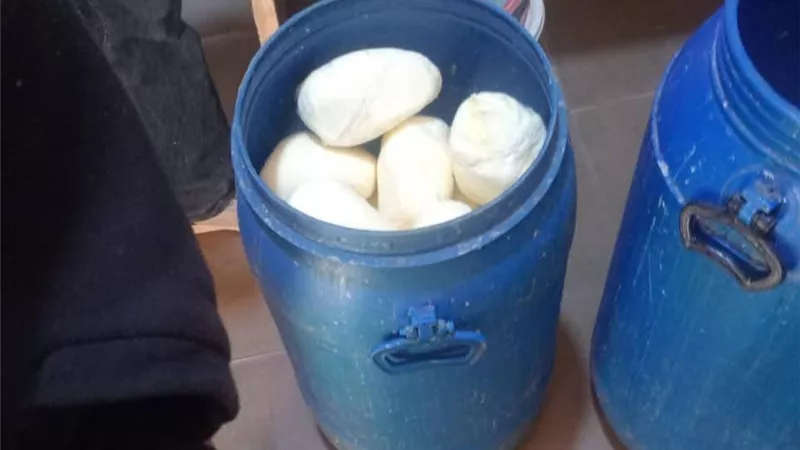 ضبط 1.5 طن سماد مدعم و239 مخالفة تموينية في حملات رقابية بالمنيا