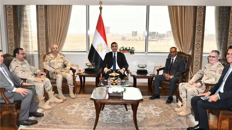 وزير الشباب يناقش آخر مستجدات مشروع الجينوم الرياضي