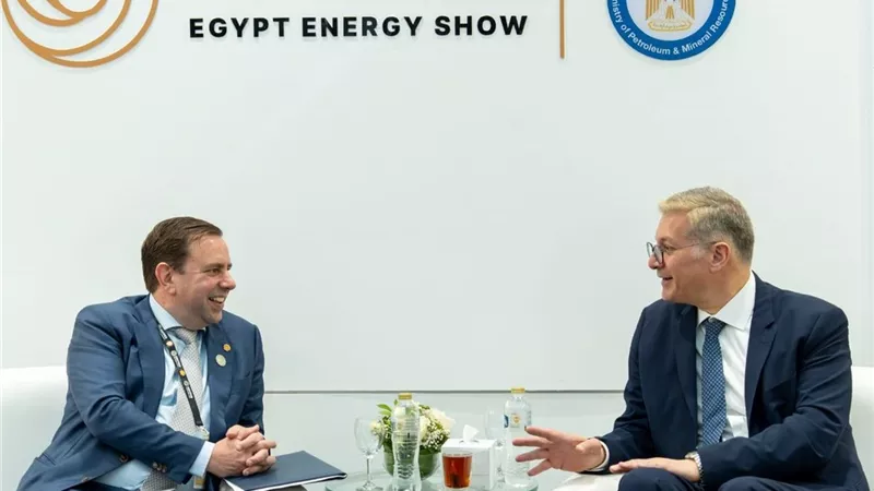 وزير البترول: برنامج طموح لشركة شل لتسريع وتيرة الاستكشاف والإنتاج للغاز المصري