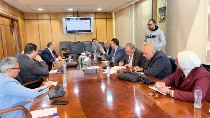 لسد عجز العمالة الفنية.. 