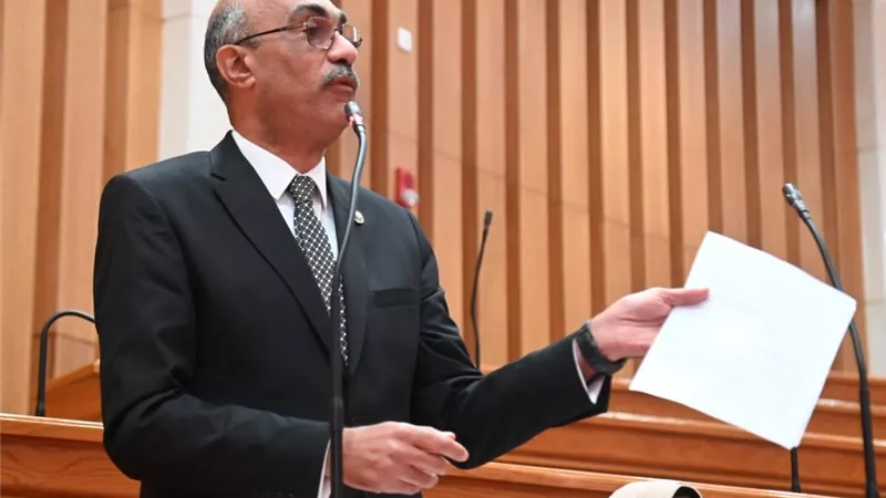 350 جنيه لا تكفي مواصلات أسبوع.. إيهاب منصور يطالب بإنقاذ العاملين بمراكز الشباب