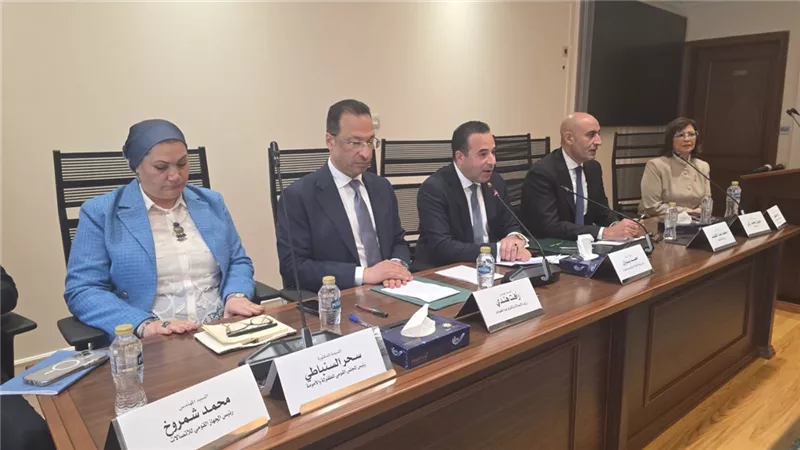 أرفض الرقابة على محتوى الأطفال.. وزيرة الثقافة تدعو إلى «الضبط الواعي»