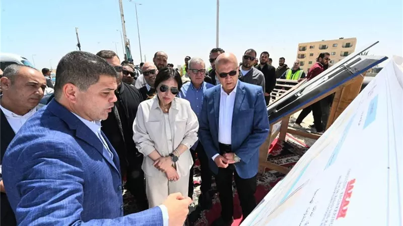 وزيرة الإسكان تتابع تنفيذ مشروعات مارينا 8 و«بوغاز 24» والممشى السياحي