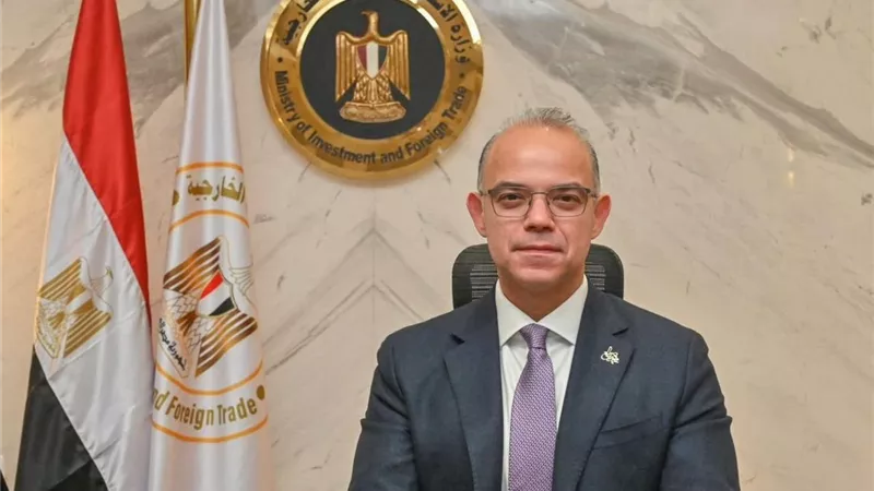وزير الاستثمار: استمرار العمل بمجمعات خدمات المستثمرين طوال الأسبوع