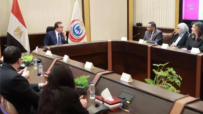 وزير الصحة يعزز التعاون مع استرازينيكا لتنفيذ مشروعات صحية مستقبلية