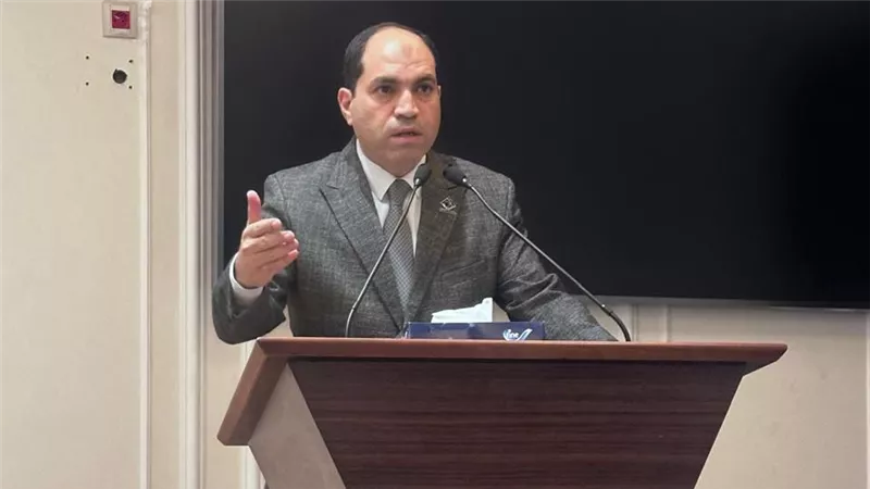 النائب عمرو درويش يستعرض مشروع قانون الإدارة المحلية أمام لجنة البرلمان