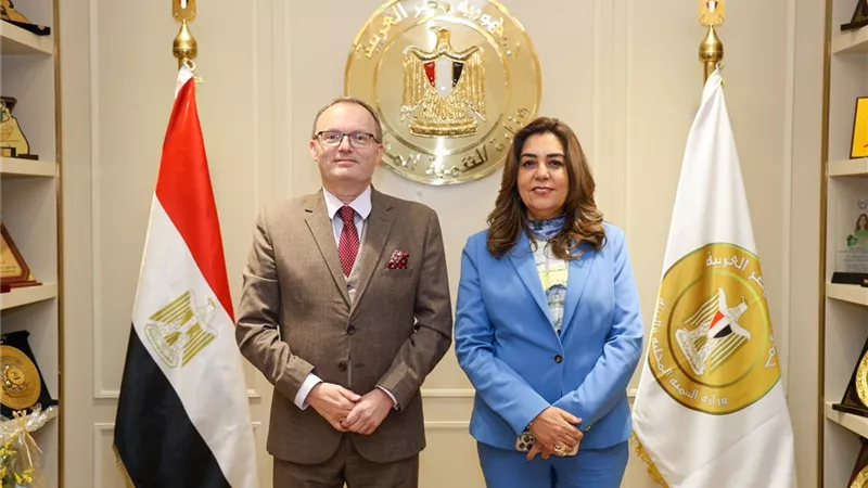 منال عوض: نسعى لتعزيز التعاون مع التشيك في النقل الحضري والطاقة المتجددة