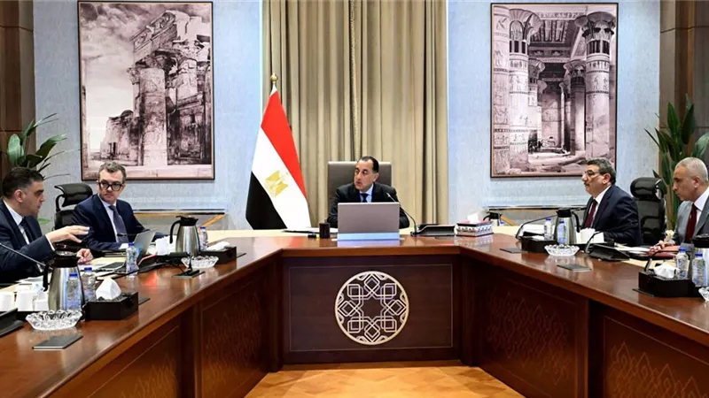 الحكومة: تذليل العقبات المالية أمام الهيئة المصرية للشراء الموحد أولوية الدولة