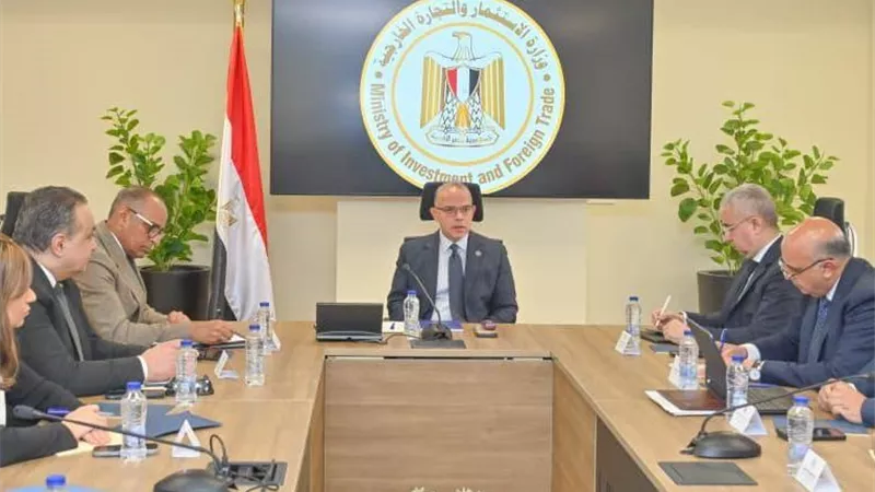 وزير الاستثمار: المرحلة الحالية تفرض ضرورة الرصد والتحليل المستمر لحركة التجارة الدولية 
