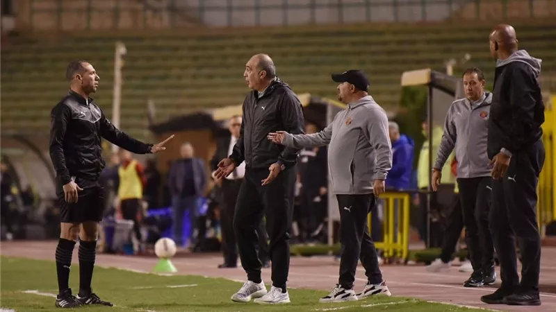 علي ماهر: الأهلي ليه يتلكك على ضربة الجزاء!