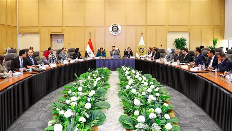 خطة مشتركة بين 4 وزارات لخلق فرص عمل وتحويل قرى «حياة كريمة» لمراكز إنتاج