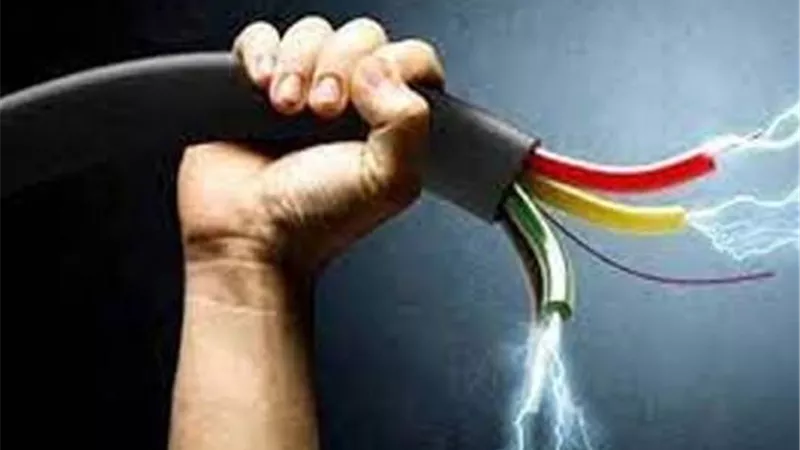شرز أنهي حياته.. مصرع موظف بشركة الكهرباء أثناء عمله في العياط