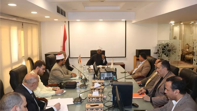البحوث الإسلامية تبحث ترشيد الإنفاق وتطوير العمل عن بُعد