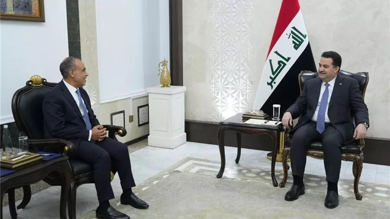 تفاصيل لقاء وزير الخارجية مع رئيس وزراء العراق