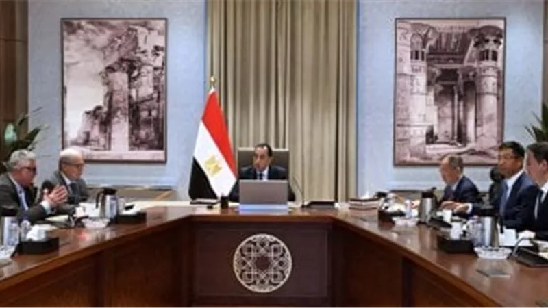 باستثمارات بـ2 مليار دولار.. تفاصيل اجتماع مدبولي مع شركة صينية لإقامة مصنع للألومنيوم