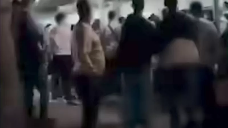 بسبب التزاحم.. الأمن يكشف تفاصيل مشاجرة مترو الزيتون ويضبط طرفي الواقعة 