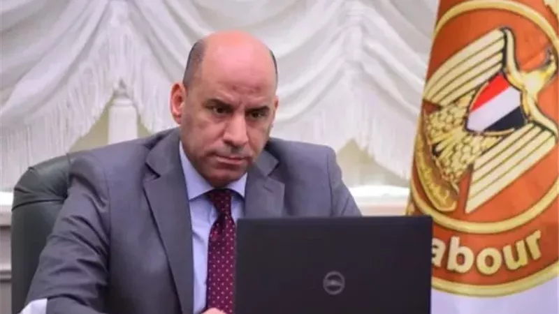 2.5 مليار جنيه دعمًا للعمال.. «إعانات الطوارئ» يواصل حماية العمالة