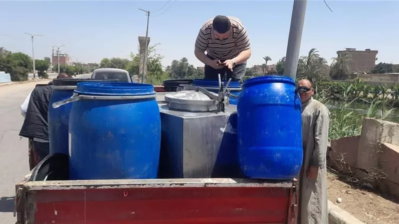 ضبط 2 طن ألبان فاسدة قبل بيعها للمواطنين في المنيا 