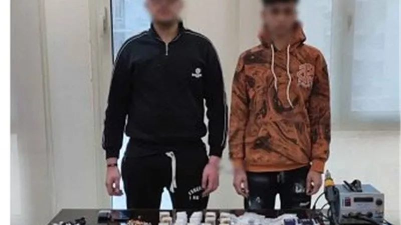 قبل امتحانات الثانوية العامة.. القبض على شخصين روجا لبيع سماعات الغش في الجيزة