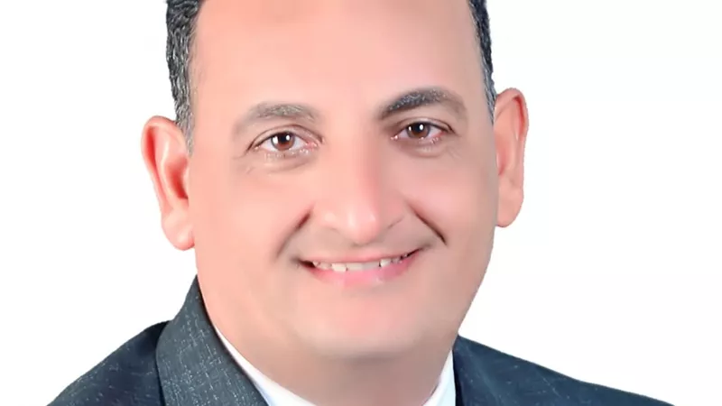 للعام التاسع على التوالي.. رضا عزت مستشارًا إعلاميًا لكلية اللاهوت الإنجيلية