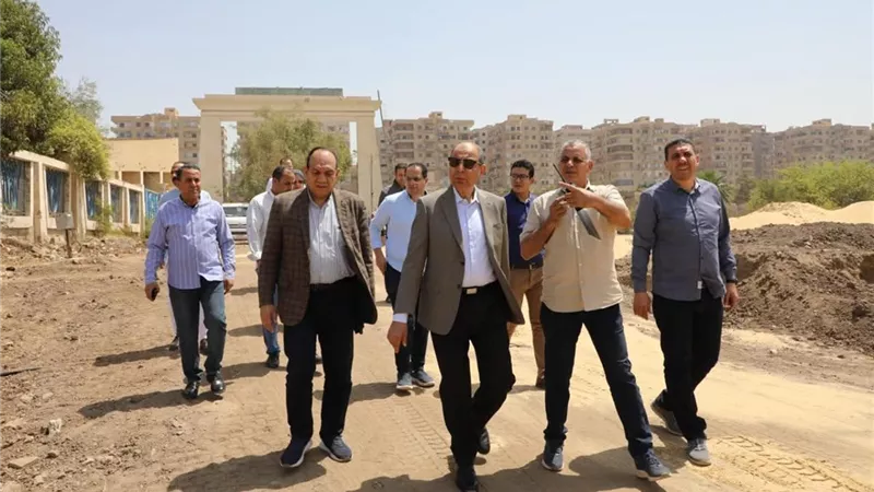 محافظ المنيا يتفقد مشروع تطوير الاستاد الرياضي