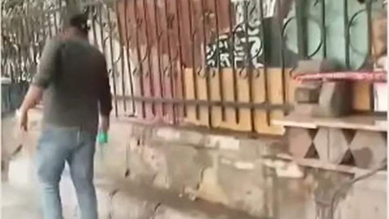 بعد تداول الفيديو.. ضبط بائع شاي لاتهامه بمضايقة المواطنين في حلوان 