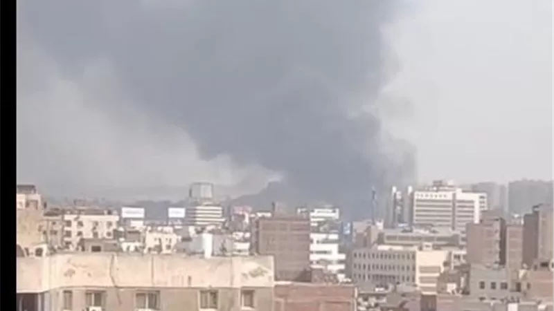 حريق هائل داخل مخزن خردة بمدينة نصر والحماية المدنية تكثف جهودها للسيطرة على النيران