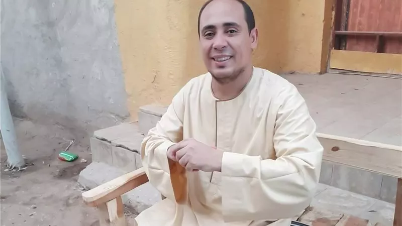 ابن خالتهما طعنهما.. القبض على المتهم بقتل إمام مسجد وإصابة شقيقه خلال ذهابهما للصلاة في قنا