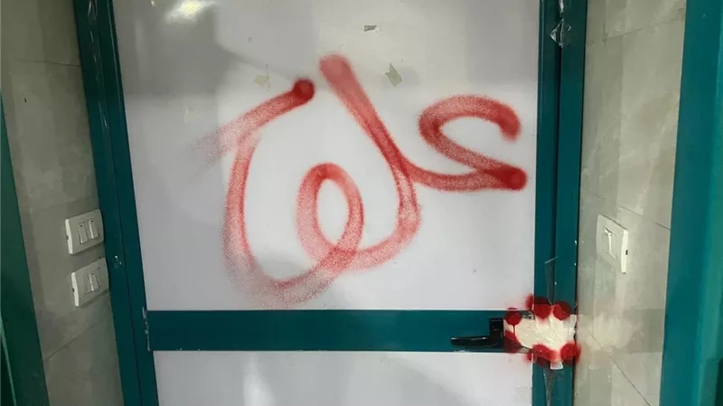 ضربات حاسمة.. غلق وتشميع معامل طبية بفيصل بعد إلقاء مخلفات خطرة بالطريق الدائري