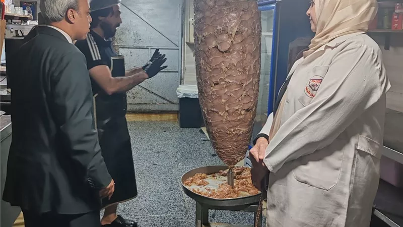 ضبط مواد غذائية مجهولة المصدر خلال حملات تفتيشية بالشرقية 