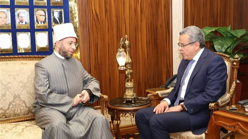 وزير الأوقاف يلتقي رئيس المركزي للمحاسبات لتعزيز التعاون والحوكمة